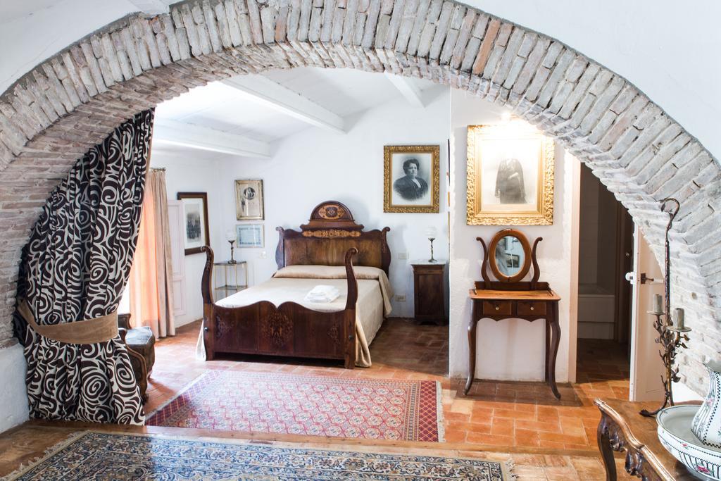 Apartaments Can Gibert Castello  D'Empuries Esterno foto
